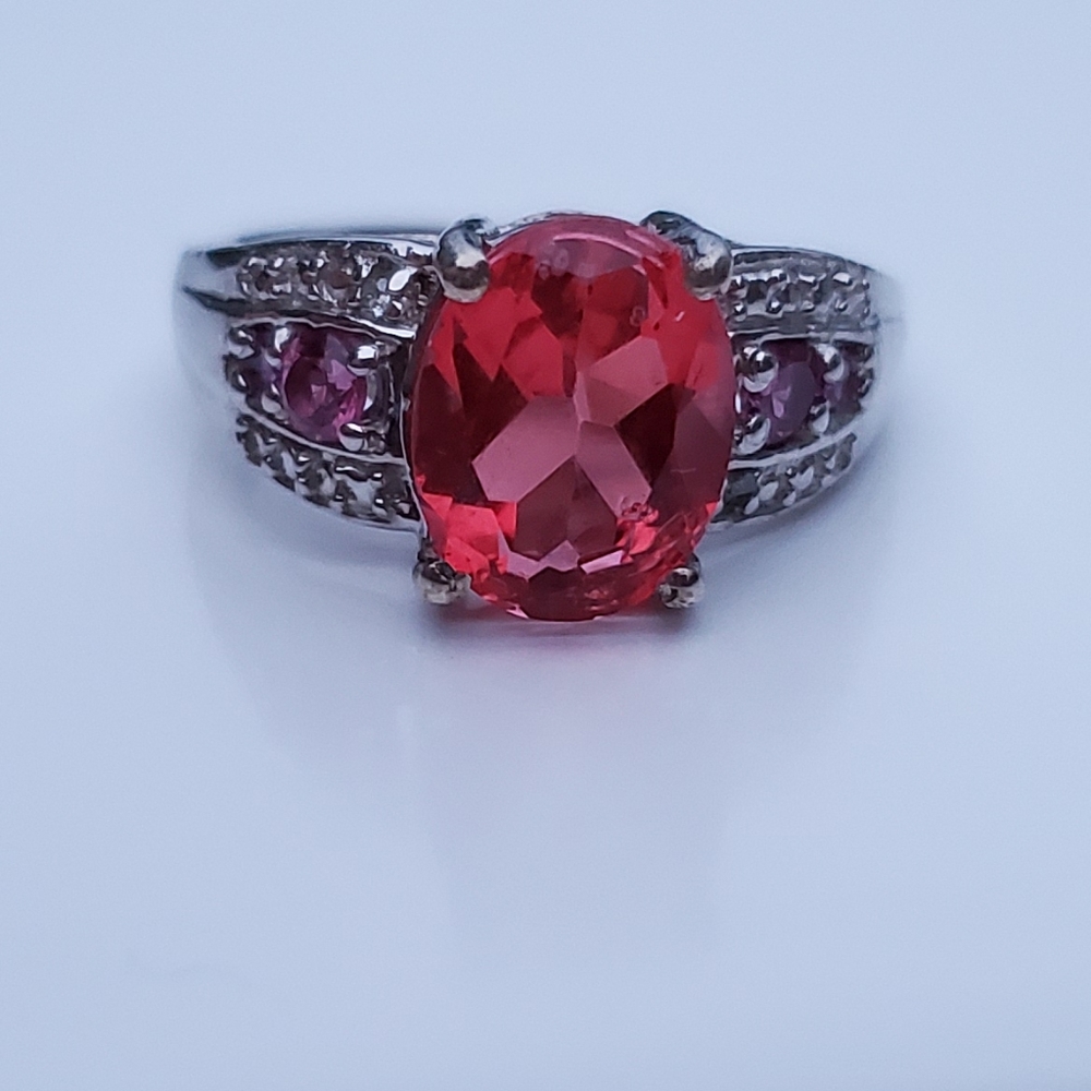 NWOT Papaya Quartz Ring